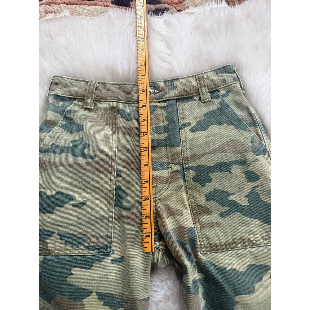 Free People Remy Camo Crop pants Size 26